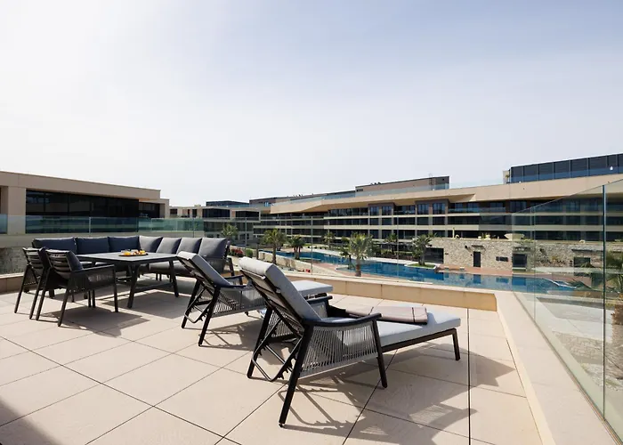 Luxury Within Resort, Willa *