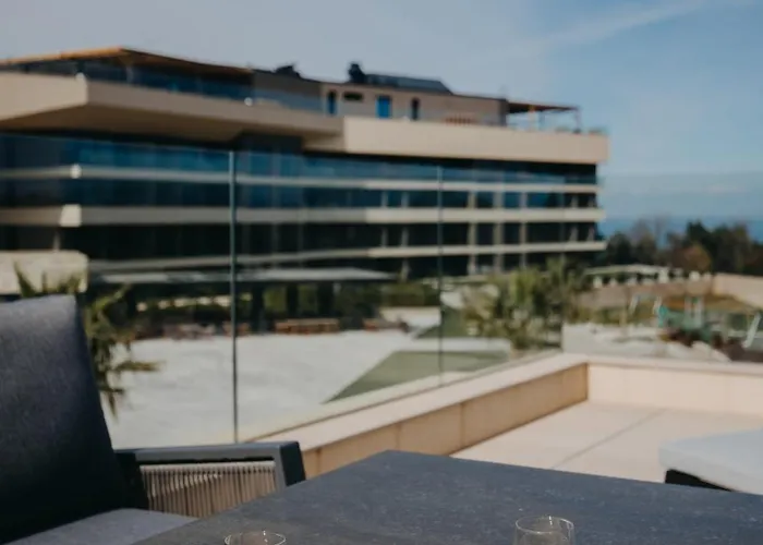 Luxury Within Resort, Willa *