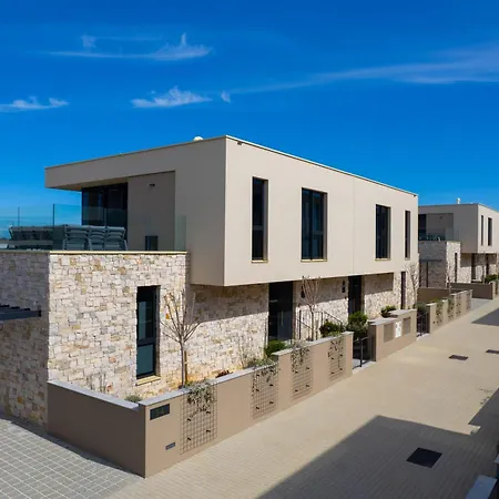 Luxury Within Resort, 빌라 *