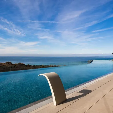 빌라 Luxury Within Resort, 사부드리자