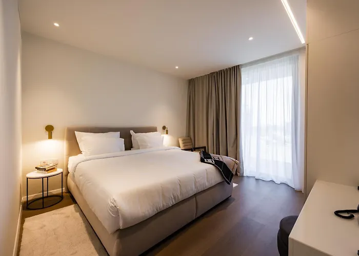 Luxury Within Resort, 사부드리자