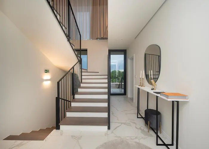 Luxury Within Resort, 빌라