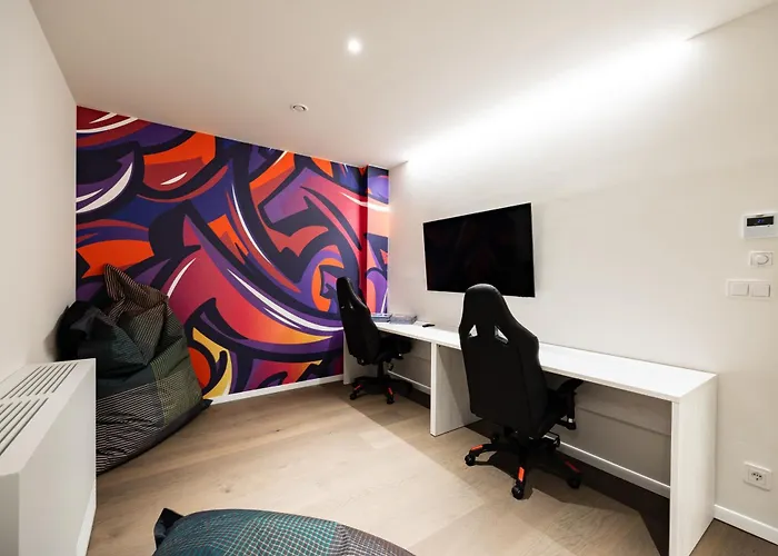 Luxury Within Resort, * 사부드리자